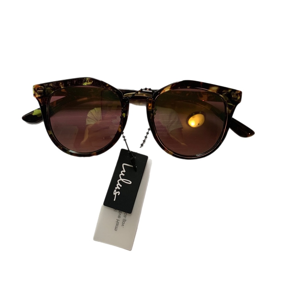 NWT Lulus Sunglasses